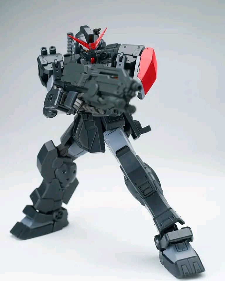 AK model - GM Spartan Black Dingo - Captain - HG 1/144